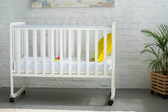 baby crib