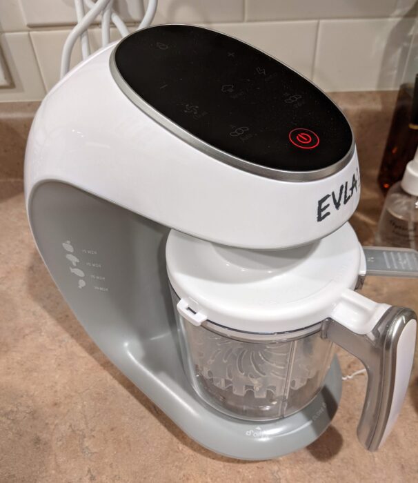 Side view of the Evla's Baby Food Maker