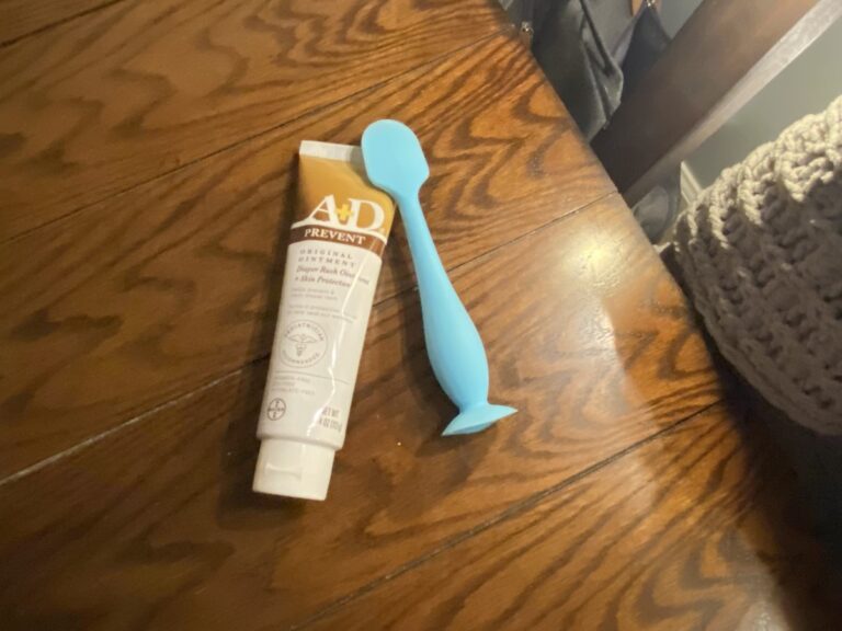 a d original baby rash ointment and butt cream applicator