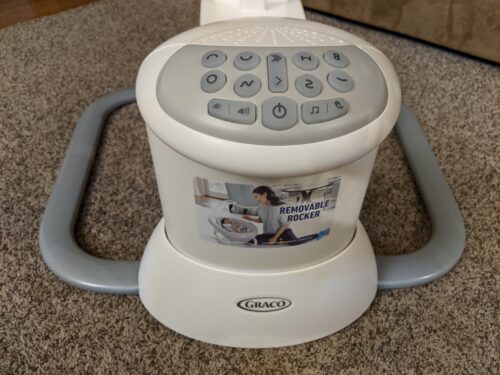 buttons on the Graco Soothe My Way Swing